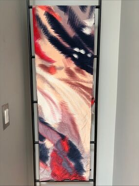 Club Monaco  100%silk shawl/scarf Abstract Feather print